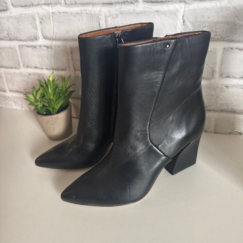 Franco Sarto Vessi Black Leather Booties Size 7 NWOB